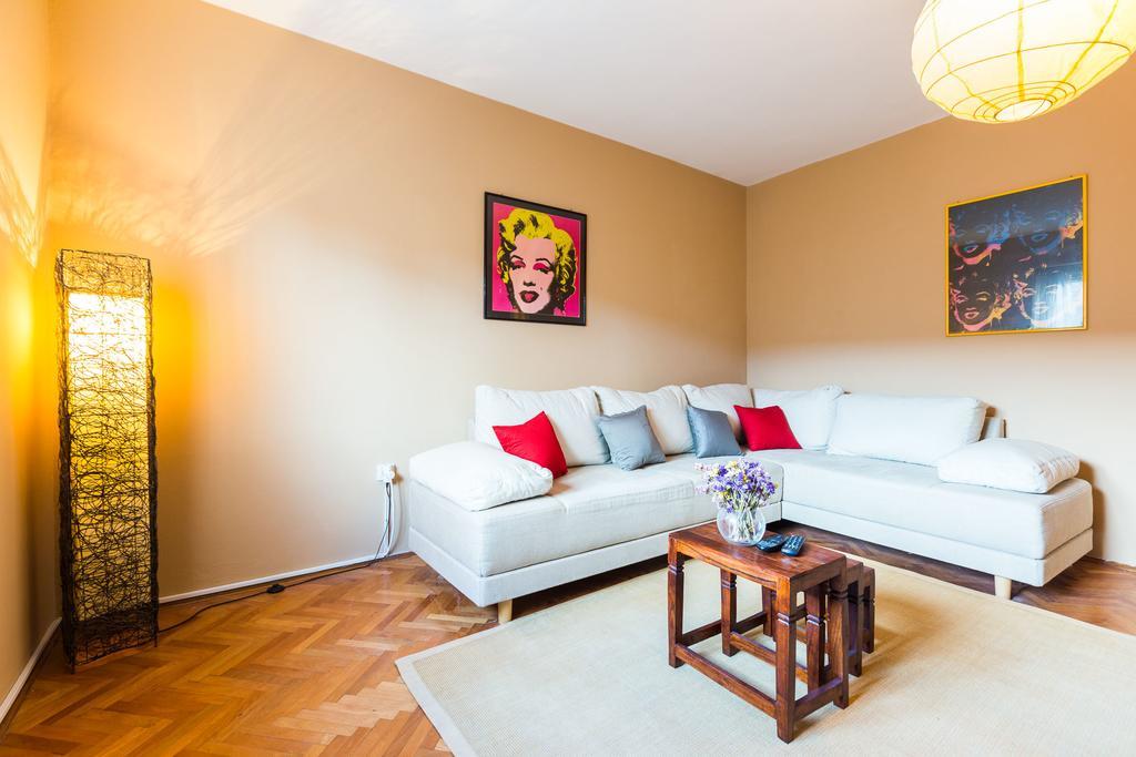 Lavender Apt. W. Balcony In Old Town Zadar Room photo