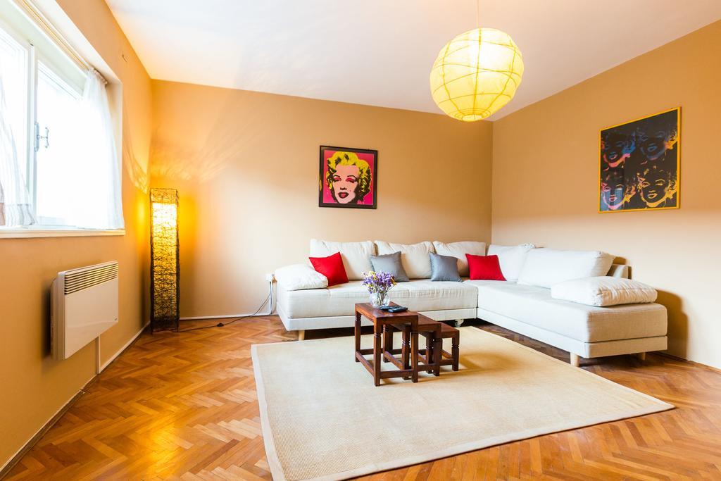 Lavender Apt. W. Balcony In Old Town Zadar Room photo