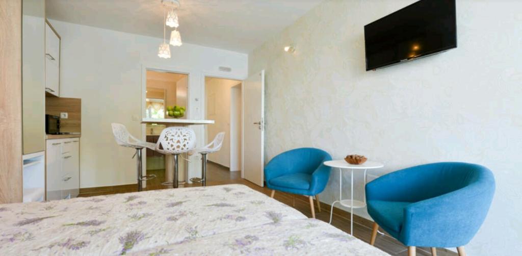 Lavender Apt. W. Balcony In Old Town Zadar Exterior photo