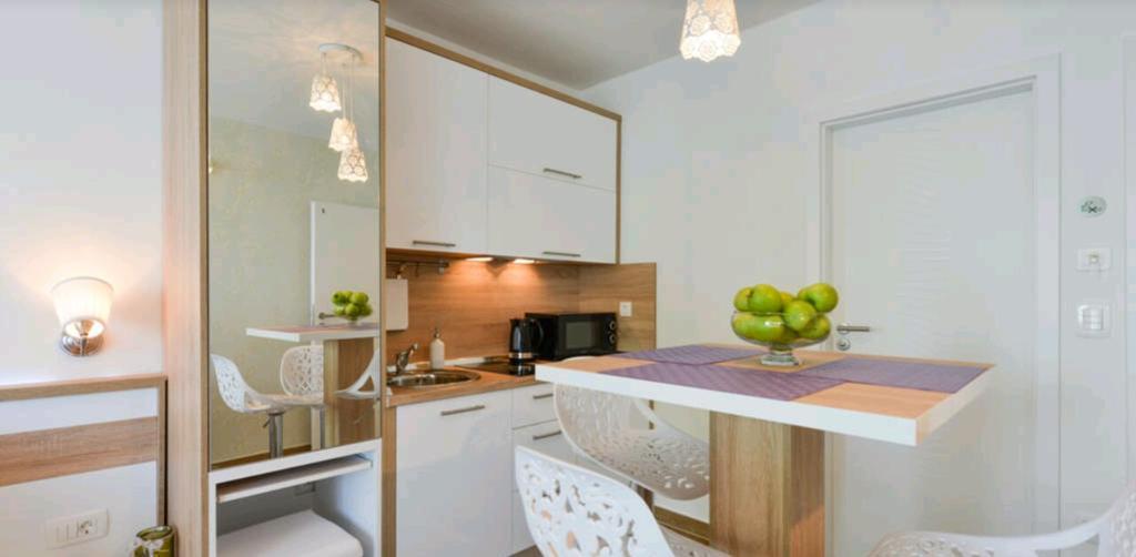 Lavender Apt. W. Balcony In Old Town Zadar Exterior photo